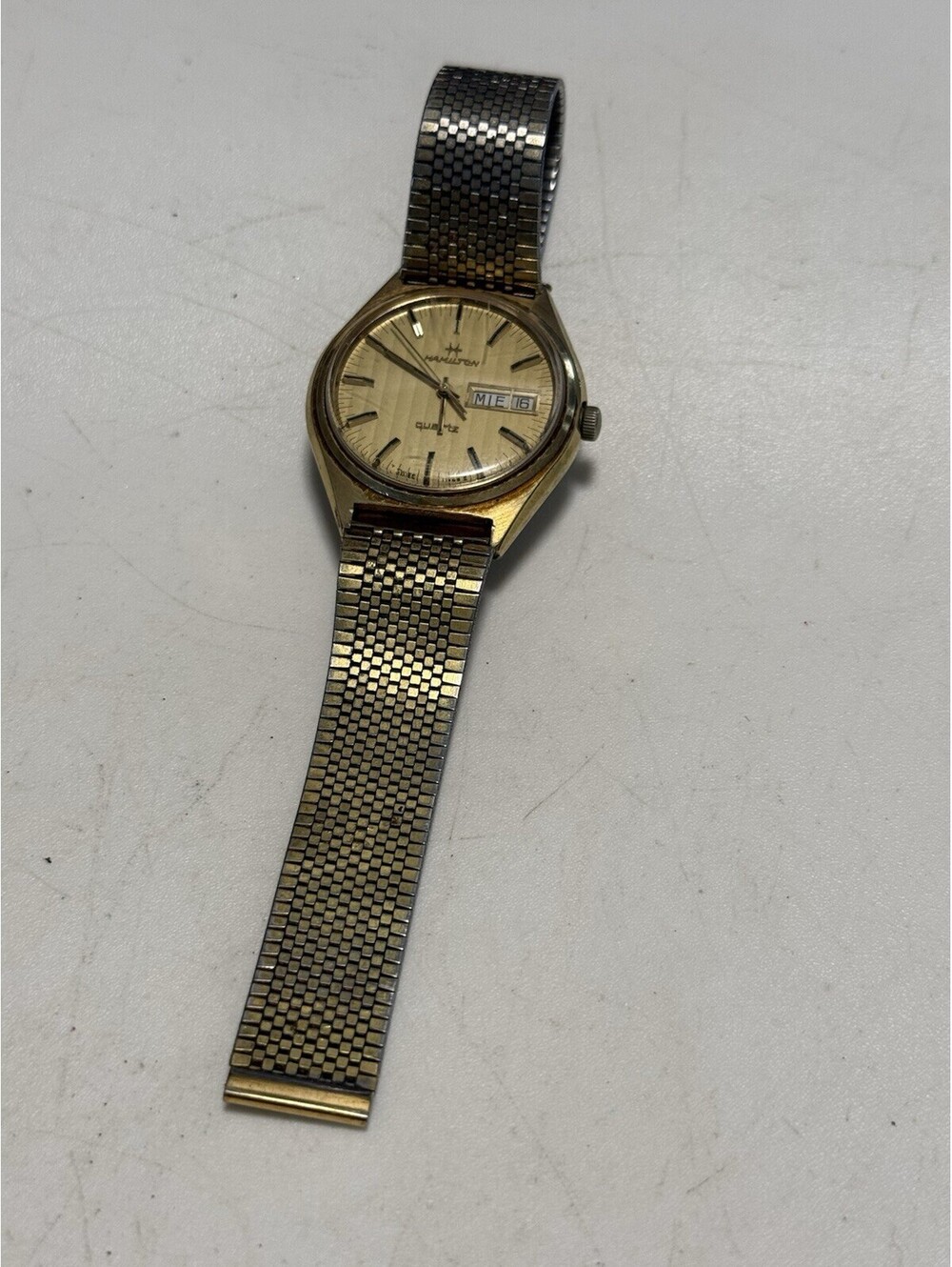 Hamilton Quartz Men's Wristwatch Gold Dial Day/Date ( Untested)  Looks Good